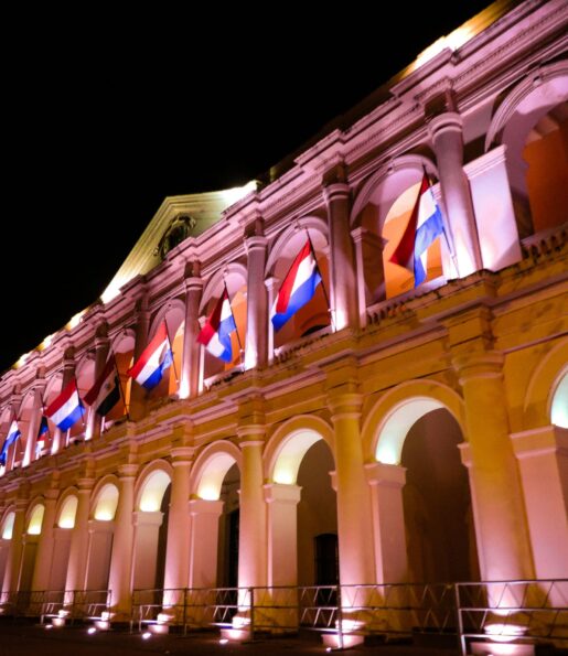 nelson-ayala-Rw5yN8sDLOM-unsplash